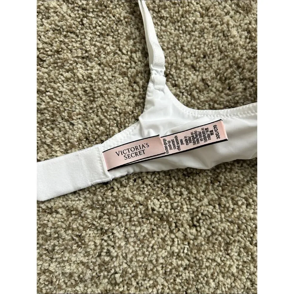 NWOT Victoria Secret Classic White T-Shirt Bra - Women Intimates & Sleepwear 32C